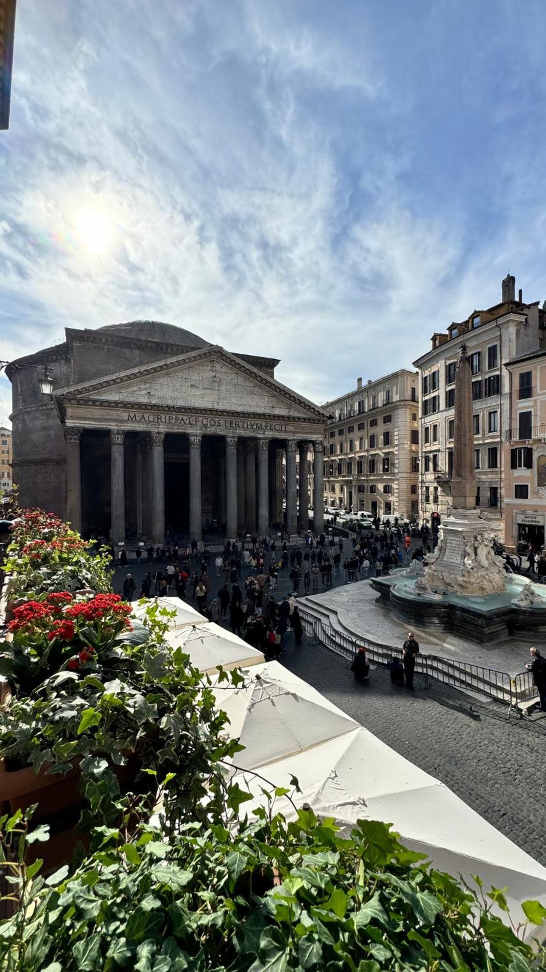 Pantheon Balcony Morgana Aparthotel